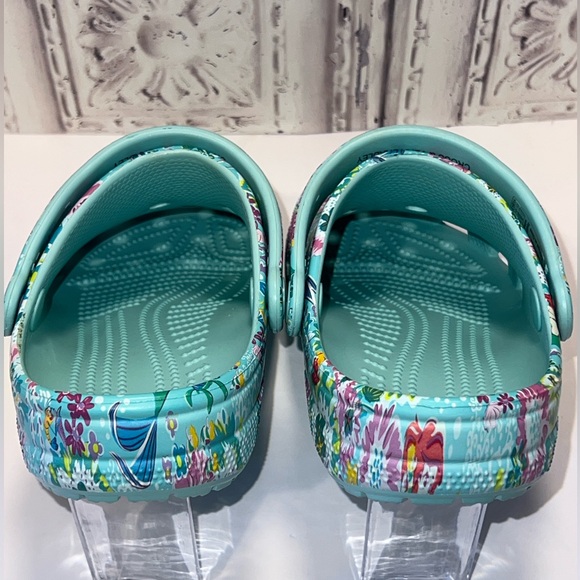 NEW! Crocs Unisex-Adult Classic Disney X Vera Bradley Little Mermaid Clog Sz 5 - Picture 5 of 15